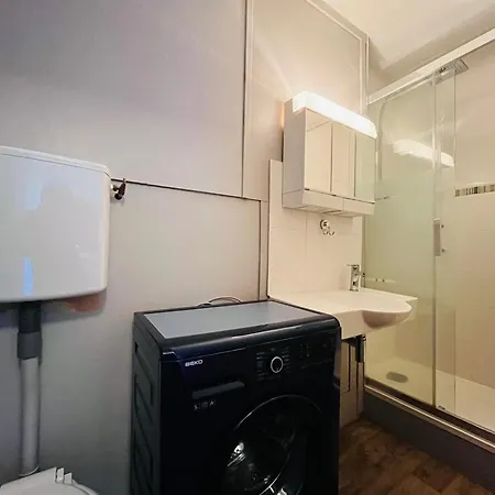 Au - 2 Pieces, 34m², Loggia Et Parking, Proche Centre Et Thermes - Fr-1-608-257